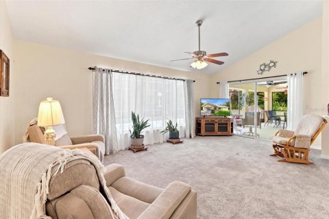 Villa ou maison à vendre à Homosassa, Floride: 3 chambres, 173.63 m2 № 2294942 - photo 16
