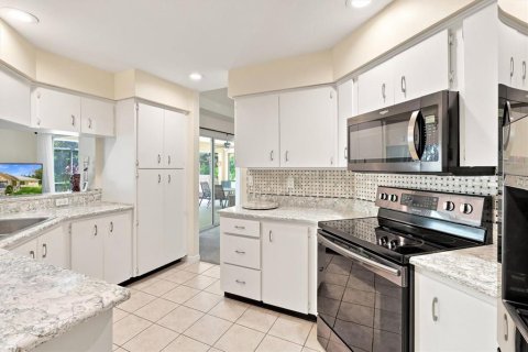 Villa ou maison à vendre à Homosassa, Floride: 3 chambres, 173.63 m2 № 2294942 - photo 21