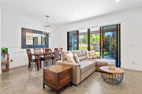 Townhouse in Fort Lauderdale, Florida 3 bedrooms, 177.07 sq.m. № 1968480 - photo 10