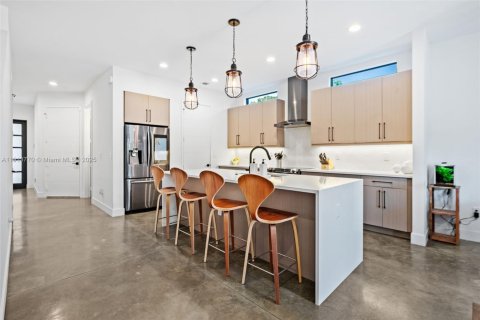 Townhouse in Fort Lauderdale, Florida 3 bedrooms, 177.07 sq.m. № 1968480 - photo 3