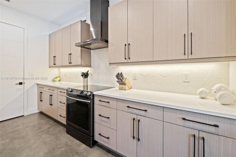 Townhouse in Fort Lauderdale, Florida 3 bedrooms, 177.07 sq.m. № 1968480 - photo 4