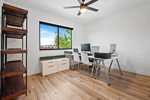 Townhouse in Fort Lauderdale, Florida 3 bedrooms, 177.07 sq.m. № 1968480 - photo 16