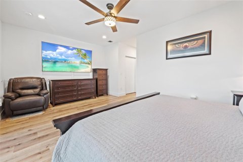 Townhouse in Fort Lauderdale, Florida 3 bedrooms, 177.07 sq.m. № 1968480 - photo 13