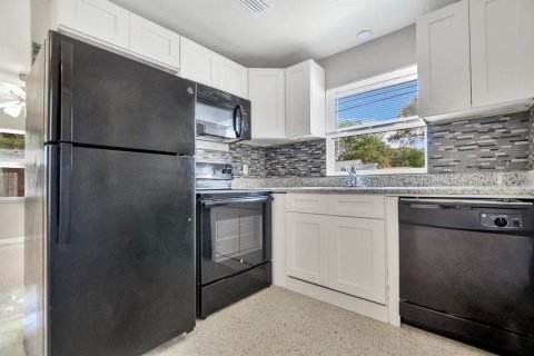 Apartamento en alquiler en Clearwater, Florida, 1 dormitorio, 60.39 m2 № 1618357 - foto 7