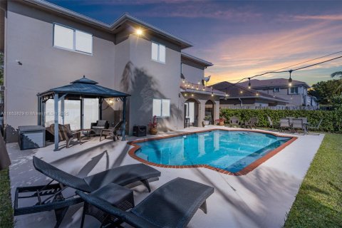 Villa ou maison à vendre à Miami, Floride: 4 chambres, 221.85 m2 № 1871732 - photo 28