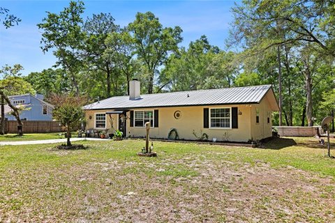 House in Inverness, Florida 3 bedrooms, 115.94 sq.m. № 2205851 - photo 2