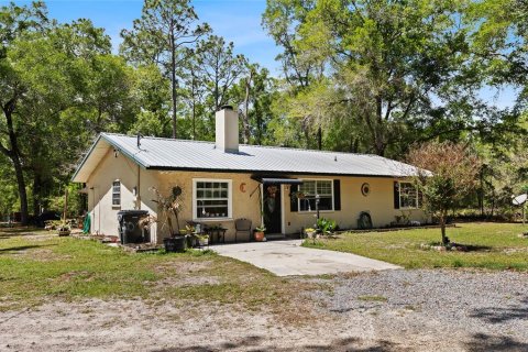 House in Inverness, Florida 3 bedrooms, 115.94 sq.m. № 2205851 - photo 4