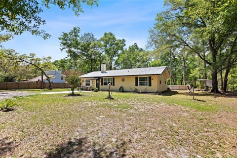 House in Inverness, Florida 3 bedrooms, 115.94 sq.m. № 2205851 - photo 3