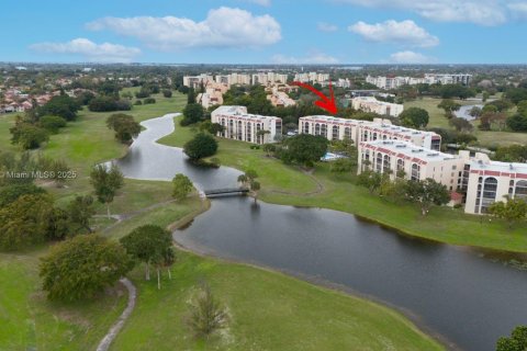 Condo in Lauderhill, Florida, 2 bedrooms  № 1812155 - photo 19