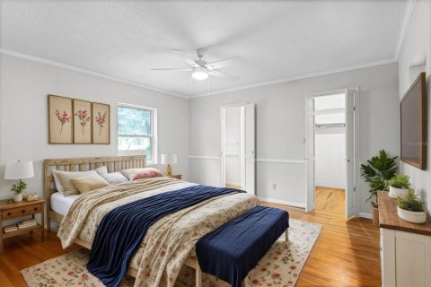 Casa en venta en Orlando, Florida, 4 dormitorios, 231.98 m2 № 1913479 - foto 13