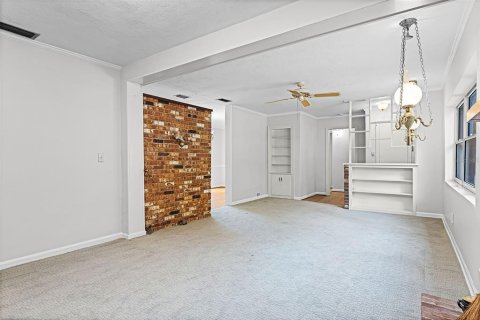 Casa en venta en Orlando, Florida, 4 dormitorios, 231.98 m2 № 1913479 - foto 10
