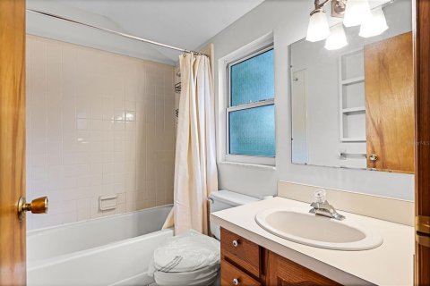 Casa en venta en Orlando, Florida, 4 dormitorios, 231.98 m2 № 1913479 - foto 29