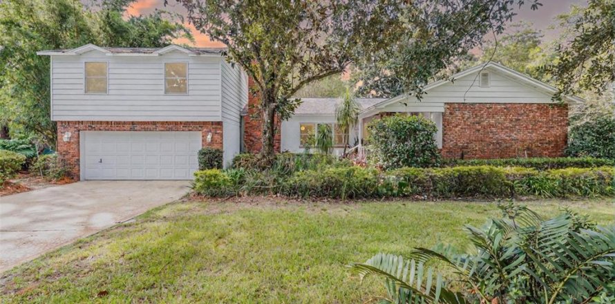 Casa en Orlando, Florida 4 dormitorios, 231.98 m2 № 1913479