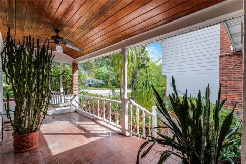 Casa en venta en Orlando, Florida, 4 dormitorios, 231.98 m2 № 1913479 - foto 7