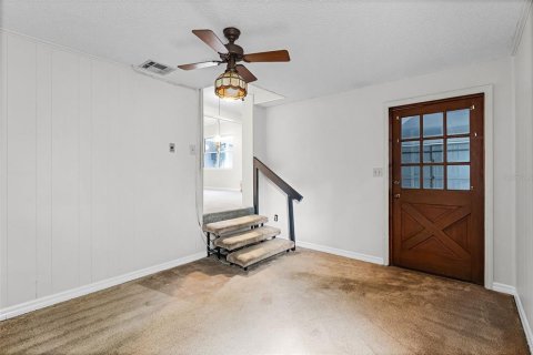Casa en venta en Orlando, Florida, 4 dormitorios, 231.98 m2 № 1913479 - foto 12