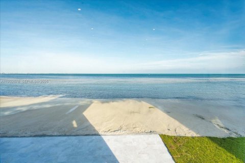 Casa en venta en Marathon, Florida, 5 dormitorios, 319.03 m2 № 1990969 - foto 15