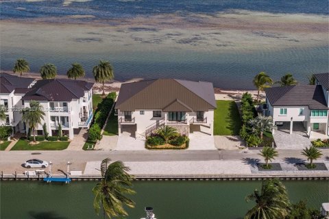 Casa en venta en Marathon, Florida, 5 dormitorios, 319.03 m2 № 1990969 - foto 4