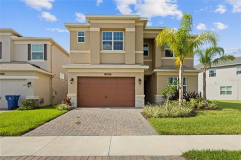 House in Wesley Chapel, Florida 5 bedrooms, 302.03 sq.m. № 2216756