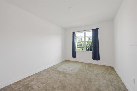 House in Wesley Chapel, Florida 5 bedrooms, 302.03 sq.m. № 2216756 - photo 19