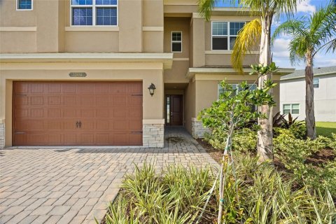 House in Wesley Chapel, Florida 5 bedrooms, 302.03 sq.m. № 2216756 - photo 5