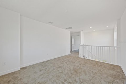 House in Wesley Chapel, Florida 5 bedrooms, 302.03 sq.m. № 2216756 - photo 27