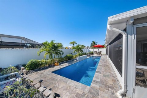 Casa en venta en Tamarac, Florida, 3 dormitorios, 149.76 m2 № 2006154 - foto 3