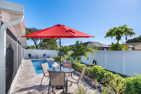 Casa en venta en Tamarac, Florida, 3 dormitorios, 149.76 m2 № 2006154 - foto 13