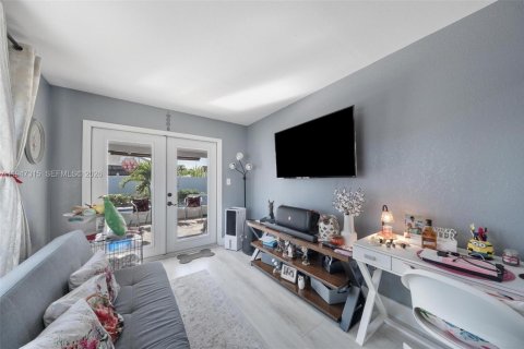 Casa en venta en Tamarac, Florida, 3 dormitorios, 149.76 m2 № 2006154 - foto 30