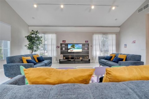Купить кондоминиум в Киссимми, Флорида 3 комнаты, 84.54м2, № 1902369 - фото 30