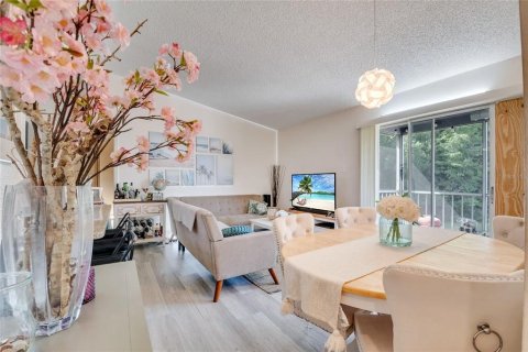 Купить кондоминиум в Киссимми, Флорида 3 комнаты, 84.54м2, № 1902369 - фото 22