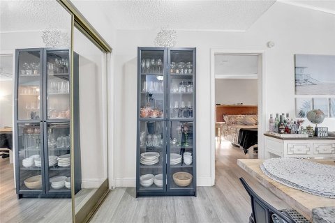 Купить кондоминиум в Киссимми, Флорида 3 комнаты, 84.54м2, № 1902369 - фото 12
