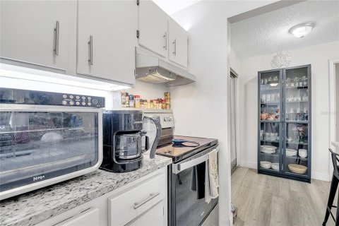 Купить кондоминиум в Киссимми, Флорида 3 комнаты, 84.54м2, № 1902369 - фото 16