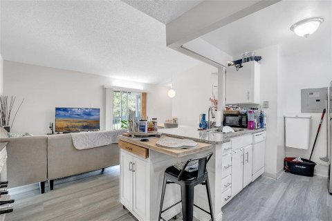 Купить кондоминиум в Киссимми, Флорида 3 комнаты, 84.54м2, № 1902369 - фото 11