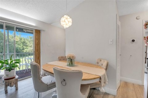 Купить кондоминиум в Киссимми, Флорида 3 комнаты, 84.54м2, № 1902369 - фото 21