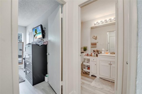 Купить кондоминиум в Киссимми, Флорида 3 комнаты, 84.54м2, № 1902369 - фото 23