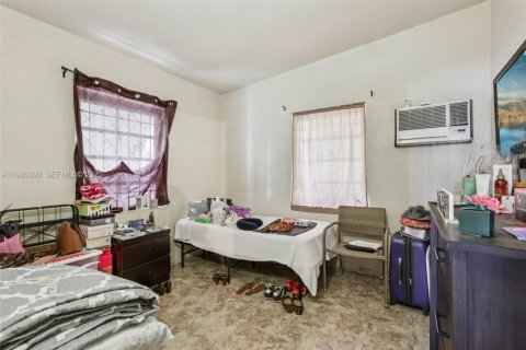 Villa ou maison à vendre à Miami Gardens, Floride: 2 chambres, 100.71 m2 № 1986087 - photo 15