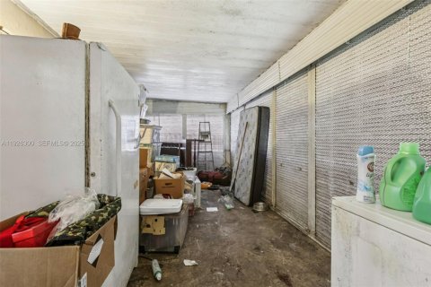 Villa ou maison à vendre à Miami Gardens, Floride: 2 chambres, 100.71 m2 № 1986087 - photo 18