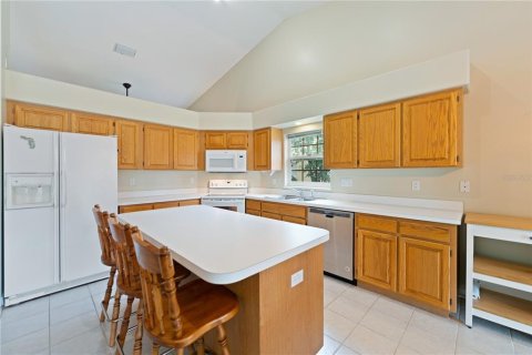 Casa en venta en Zephyrhills, Florida, 3 dormitorios, 229.65 m2 № 1780525 - foto 16