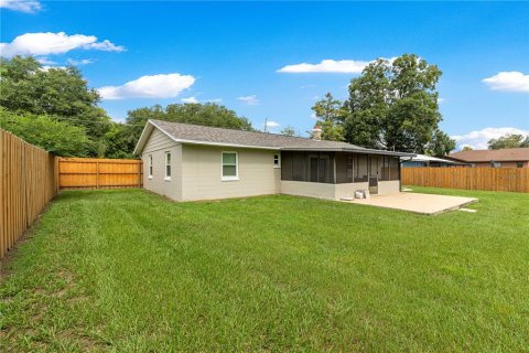 House in Ocala, Florida 3 bedrooms, 104.33 sq.m. № 2231341 - photo 9