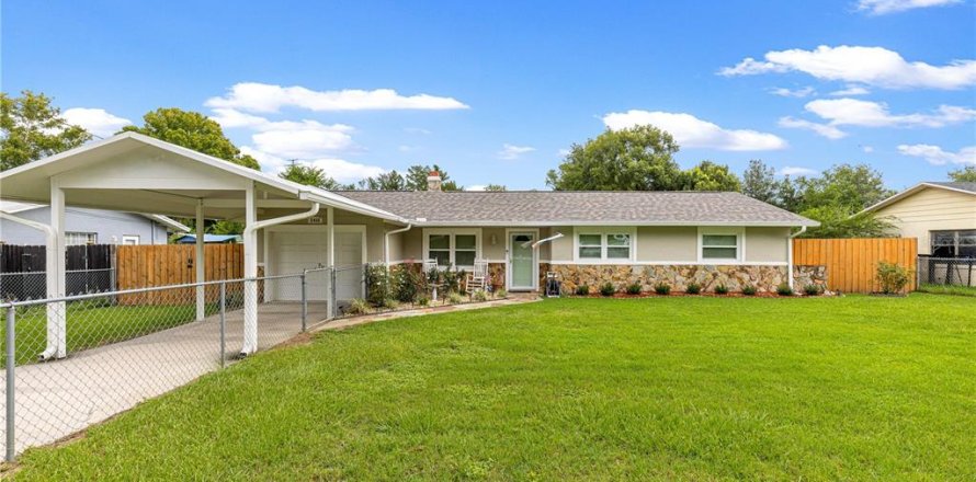 House in Ocala, Florida 3 bedrooms, 104.33 sq.m. № 2231341