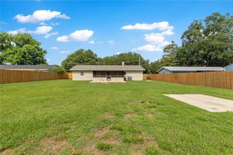 House in Ocala, Florida 3 bedrooms, 104.33 sq.m. № 2231341 - photo 13