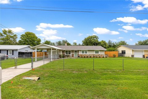 House in Ocala, Florida 3 bedrooms, 104.33 sq.m. № 2231341 - photo 2