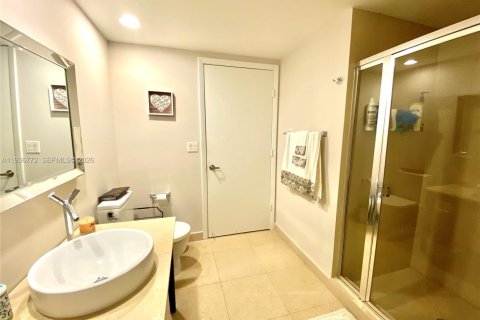 Copropriété à vendre à Miami, Floride: 2 chambres, 134.71 m2 № 1995821 - photo 21