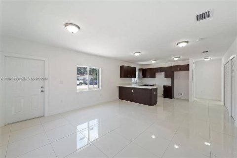 Villa ou maison à louer à Miami, Floride: 3 chambres № 2080128 - photo 3