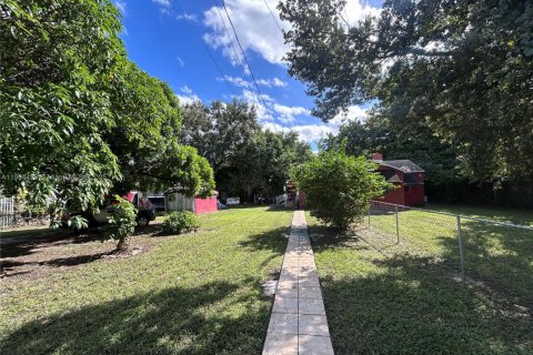 Casa en venta en Miami, Florida, 3 dormitorios, 91.32 m2 № 1955434 - foto 3