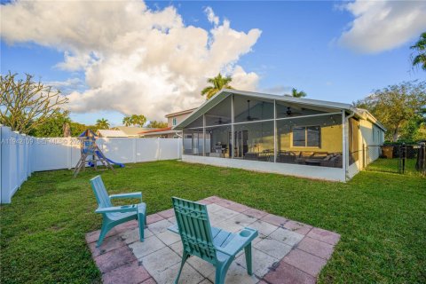 Casa en venta en Deerfield Beach, Florida, 3 dormitorios, 131.74 m2 № 1999063 - foto 29