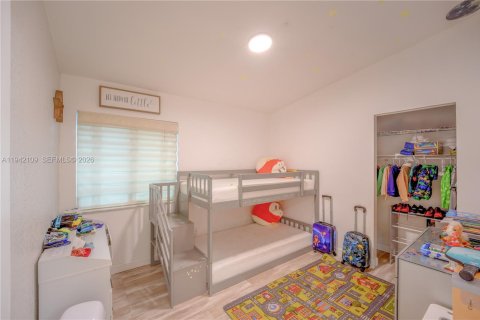 Casa en venta en Deerfield Beach, Florida, 3 dormitorios, 131.74 m2 № 1999063 - foto 21