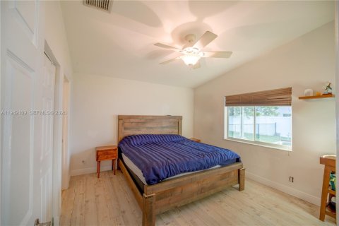 Casa en venta en Deerfield Beach, Florida, 3 dormitorios, 131.74 m2 № 1999063 - foto 16