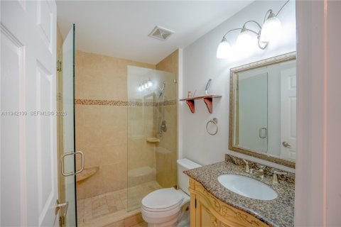 Casa en venta en Deerfield Beach, Florida, 3 dormitorios, 131.74 m2 № 1999063 - foto 18