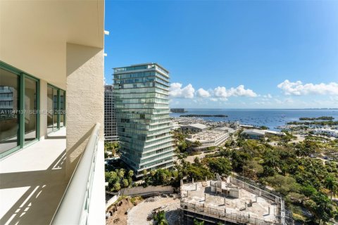 Condo in Miami, Florida, 2 bedrooms  № 2004609 - photo 14